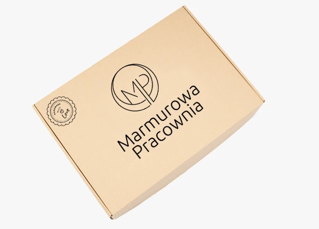 pudełko brązowe z nadrukiem indywidualnym bądź przed konkurencją